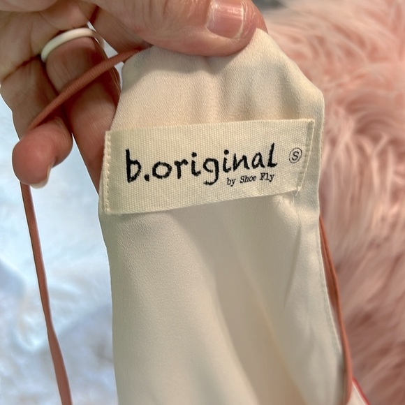 Flowy Silky Multicolor Top - Picture 6 of 7